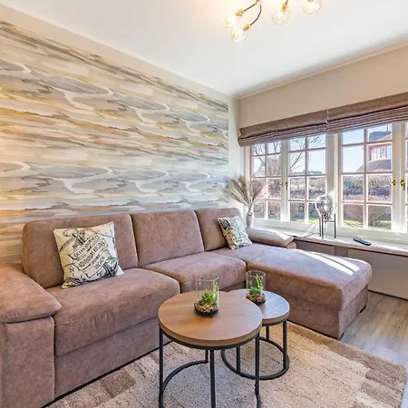 Landhaus Meer شقة كامبن
